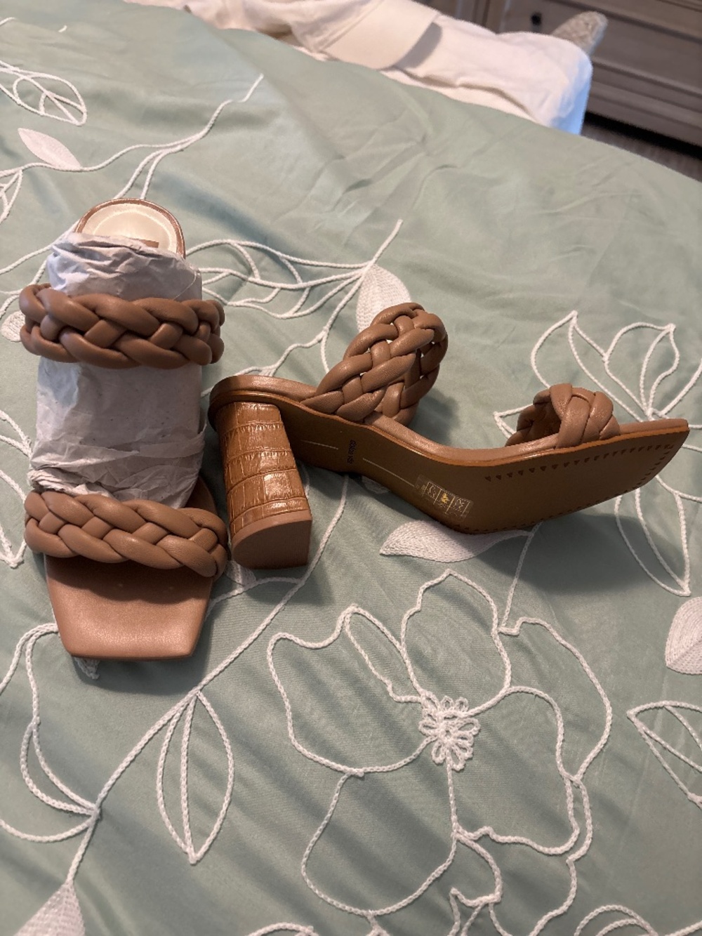 Dolce Vita size 7